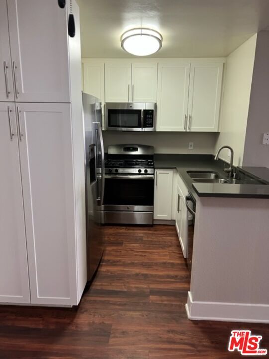 Foto principal - 5830 Las Virgenes Rd