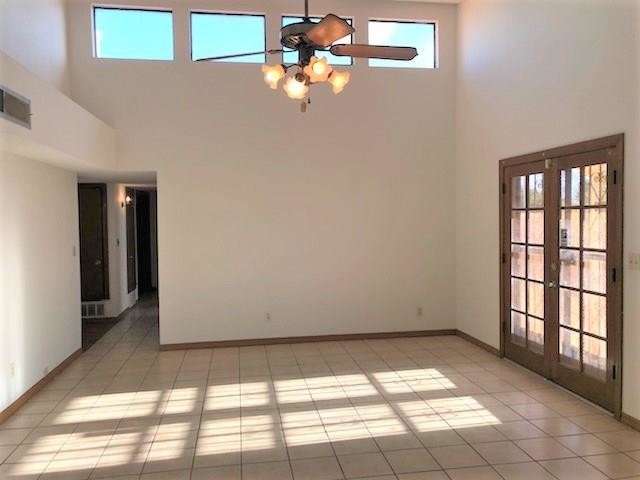 Building Photo - 3301 Red Sails Dr