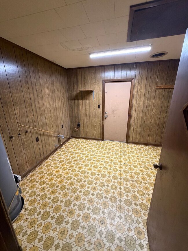 Foto del edificio - 3 Bedroom, 2 Bathroom Home for Rent