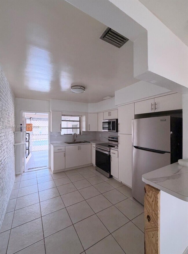 Foto del edificio - 1077 SW 2nd St