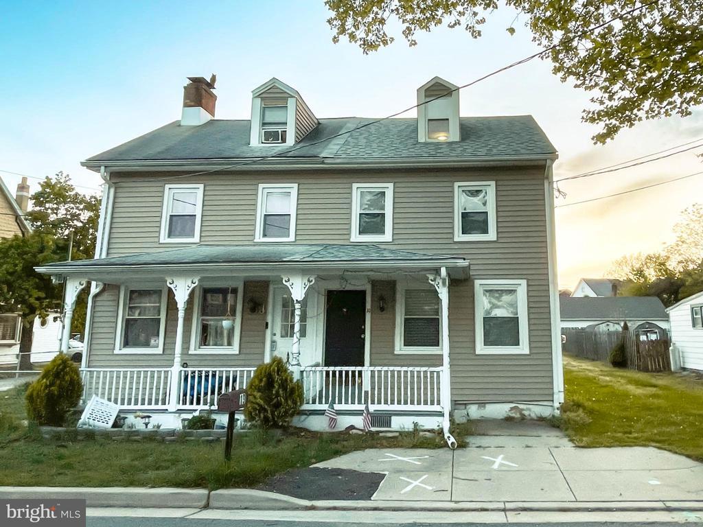 Foto principal - 19 Pleasant St