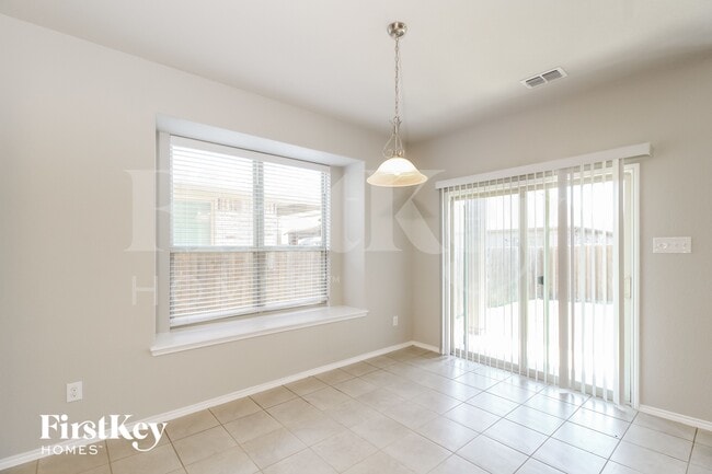 Foto del edificio - 3712 Fossil Tree Ln