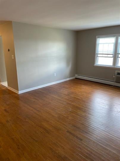 Foto del edificio - 910 McGuire Rd