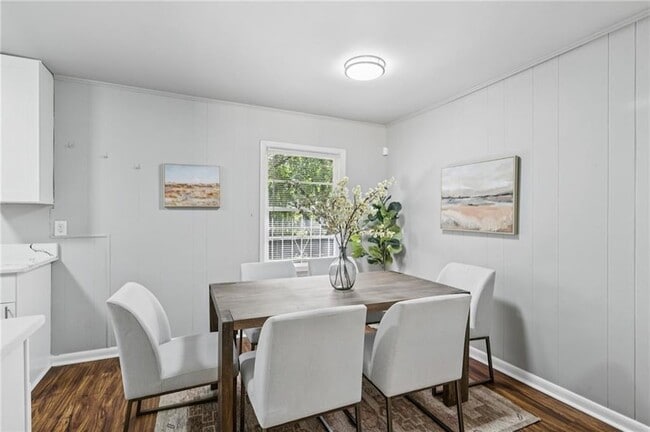 Foto del edificio - 3036 Will Rogers Pl SE