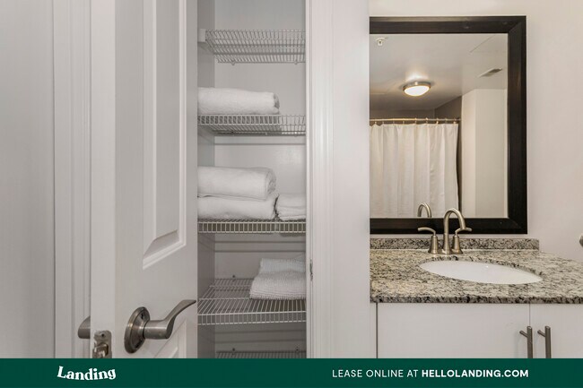 Foto del edificio - 1160 First St NE