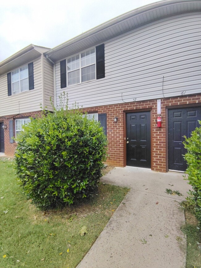 Building Photo - 16 Duiguid Dr
