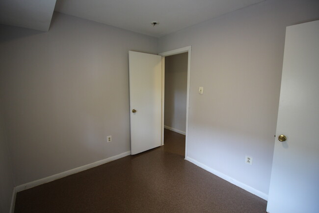 Bedroom 2 - 4221 W Girard Ave