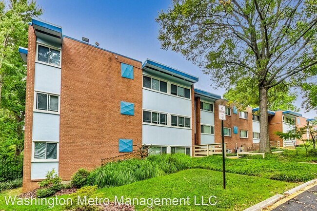 Foto del edificio - 2 br, 1 bath House - 5651 Kennedy Street #B6