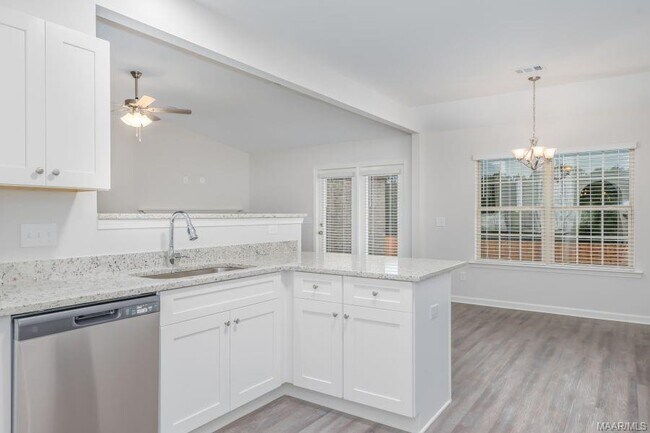 Building Photo - 6147 Ridgeside Boulevard