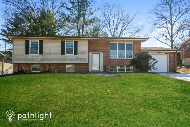 Building Photo - 11060 Patrina Dr, St Louis, MO, 63126