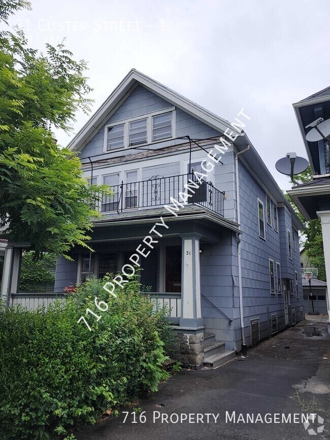 Building Photo - 31 Custer St