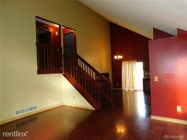 Building Photo - 3 br, 1 bath House - 17631 E Brown Circle