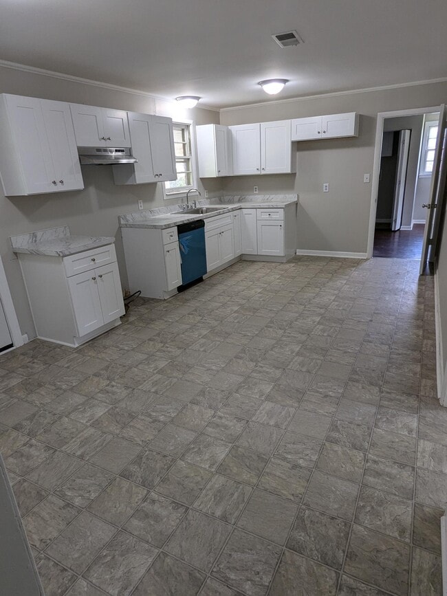 Building Photo - 339 Glenpark Dr