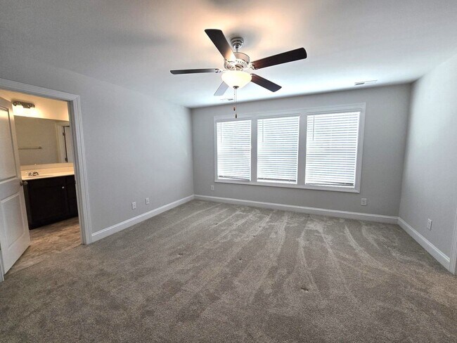 Foto del edificio - Fayetteville Rental