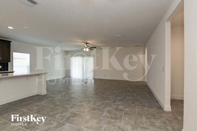 Foto del edificio - 705 Blackstone St