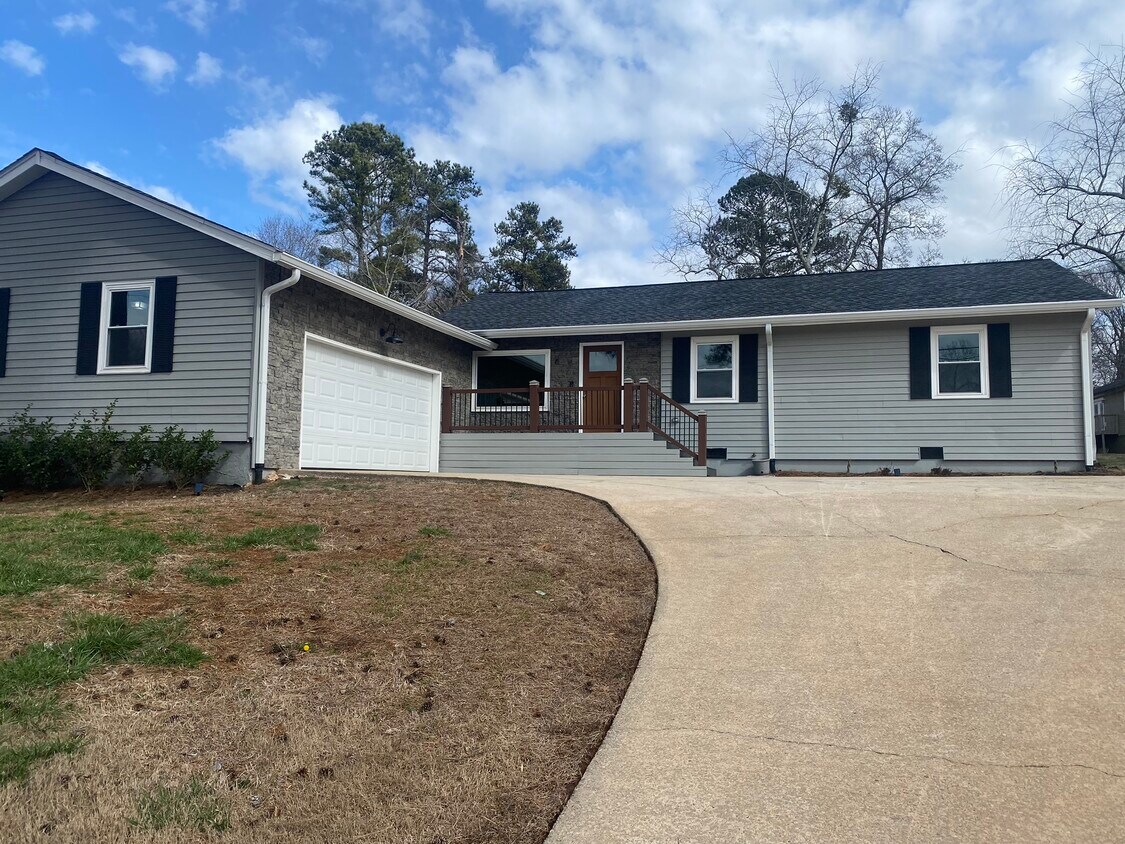Primary Photo - 5167 Ponderosa Farm Rd