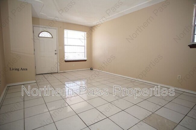 Foto del edificio - 10551 Kinross Ave