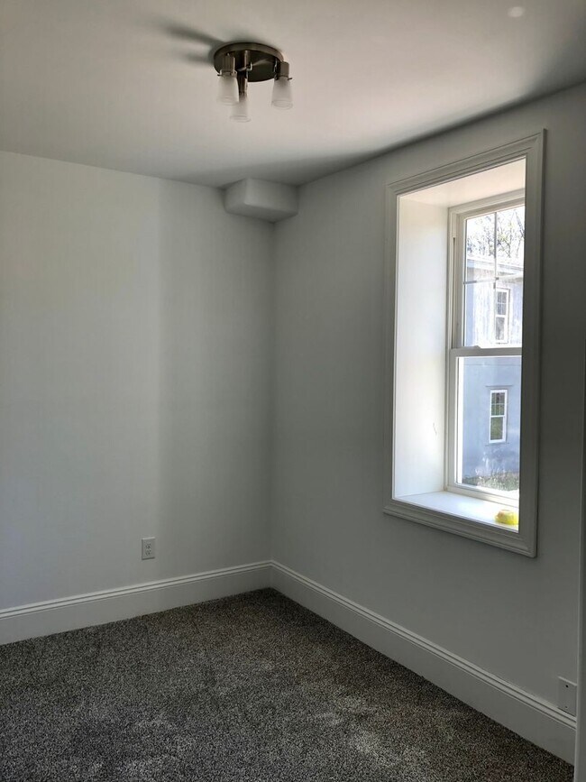 Foto del edificio - New Construction! 2 Bedroom / 1 Bathroom Apt in Collegeville