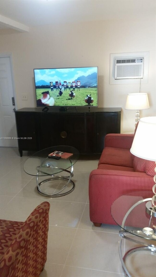 Building Photo - 1719 Lincoln St