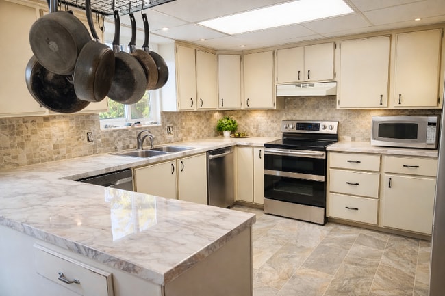 Foto del edificio - 333 E 300 N