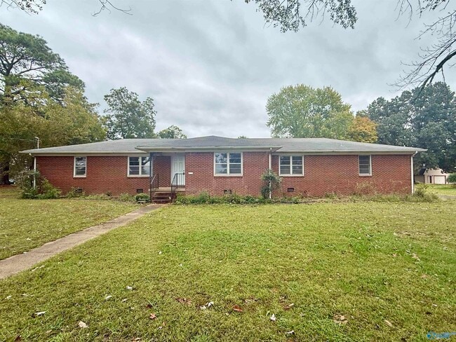 Foto del edificio - 6167 Wall Triana Hwy