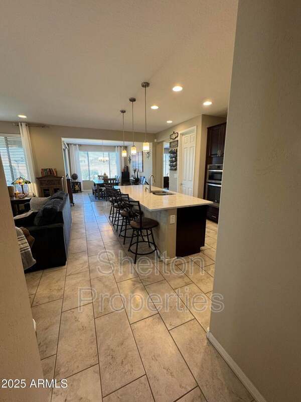 Building Photo - 6516 W Madre Del Oro Dr