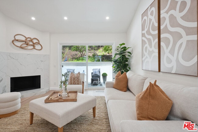 Building Photo - 17109 Palisades Cir
