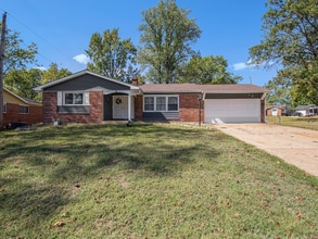 Building Photo - 3115 Wellington Dr