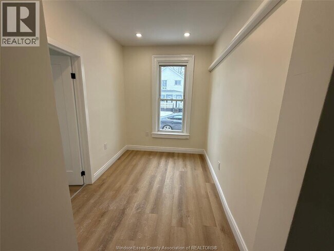 Photo du bâtiment - 191 Marentette Ave