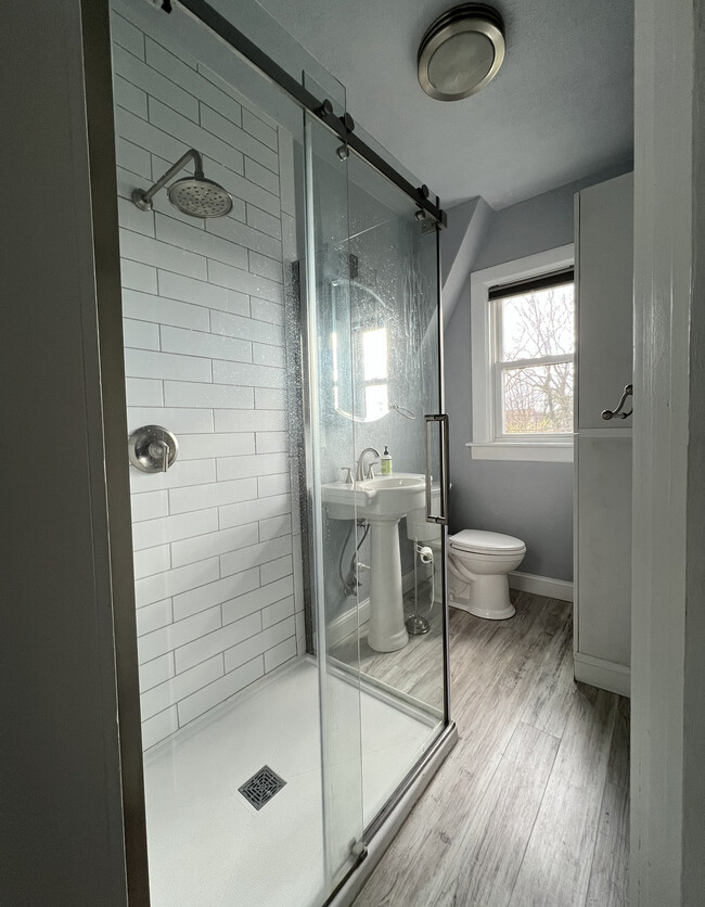 Bathroom - 55 E Moler St