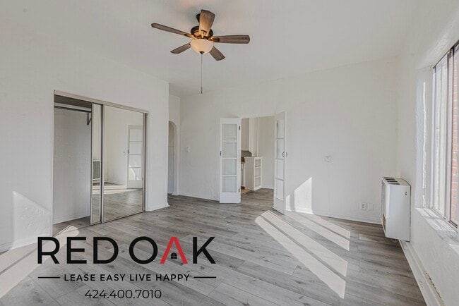 Foto del edificio - 6720 Franklin Pl