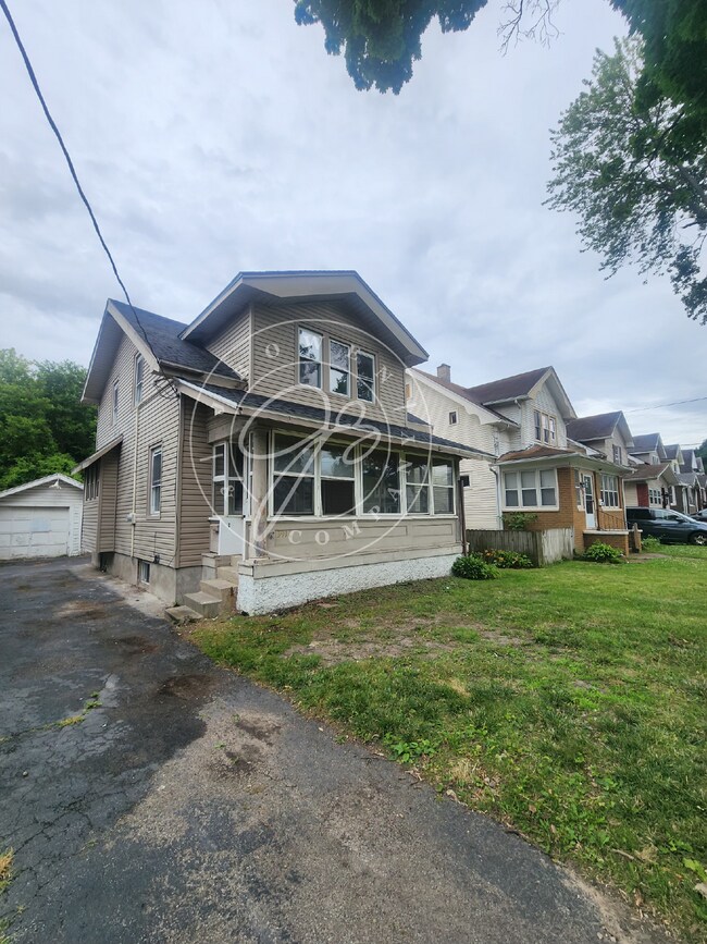Building Photo - 3 bed 1.5 bath in Library Village-West Tol...