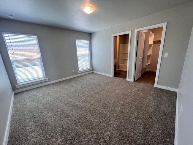 Foto del edificio - !!!! Corner lot, New Construction in FISD