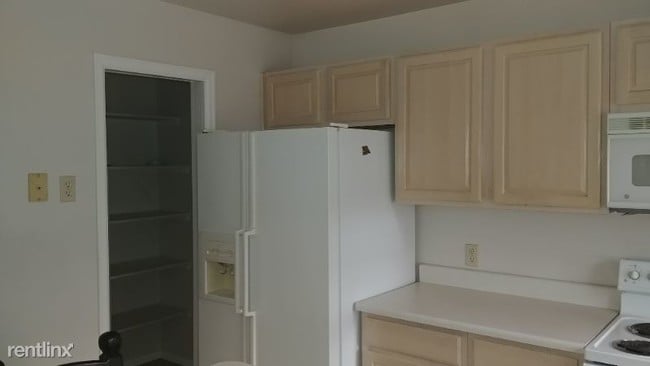 Building Photo - 2 br, 2.5 bath Condo - 3080 Capstan Way