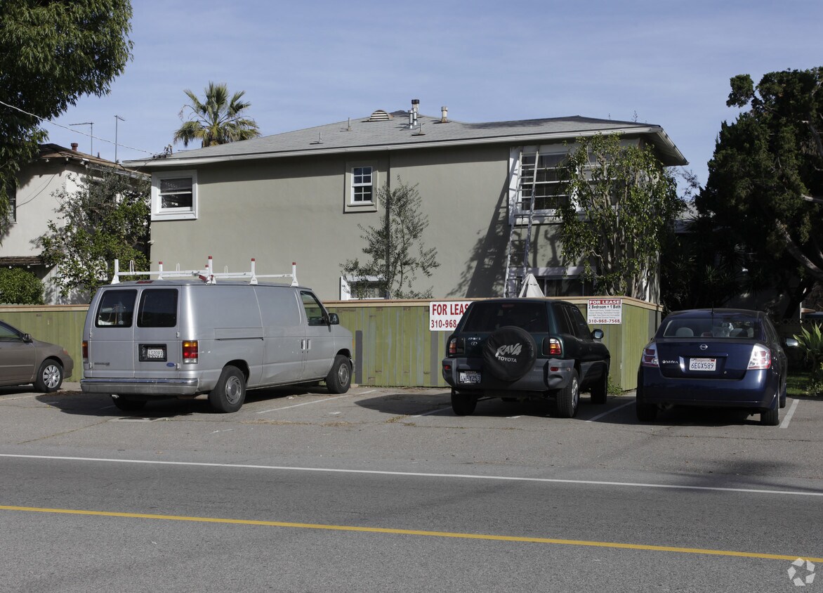 Building Photo - 4646 Colfax Ave