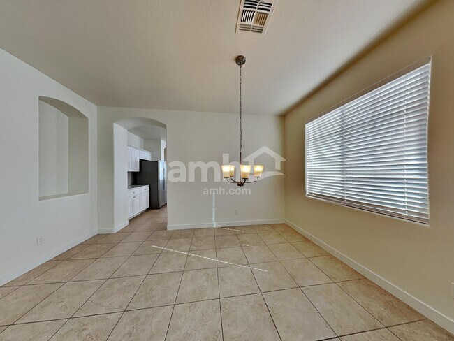 Foto del edificio - 8854 W Northview Ave