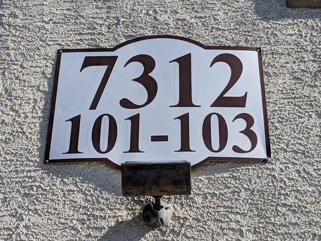 Foto del edificio - 7312 Marble Lake St