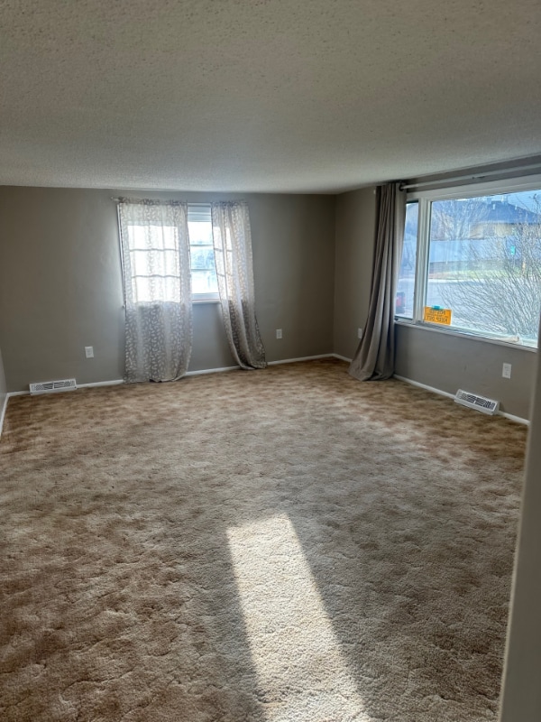 Foto del edificio - 822 2nd Ave SE