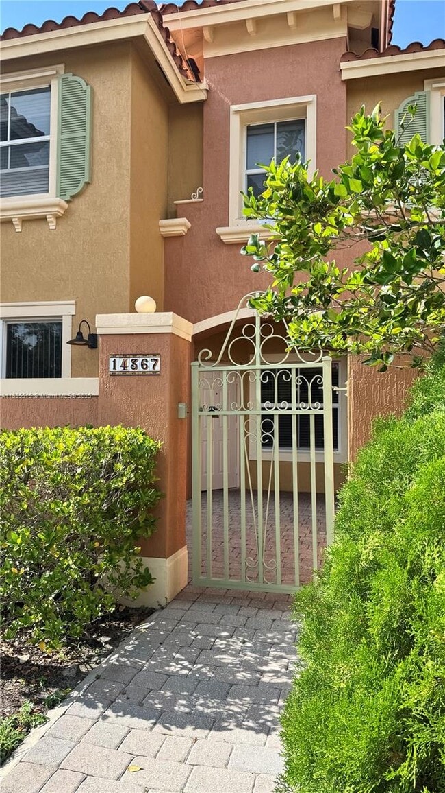 Photo - 14367 SW 10th St Townhome