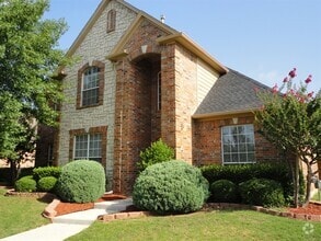 Building Photo - 413 Durrand Oak Dr