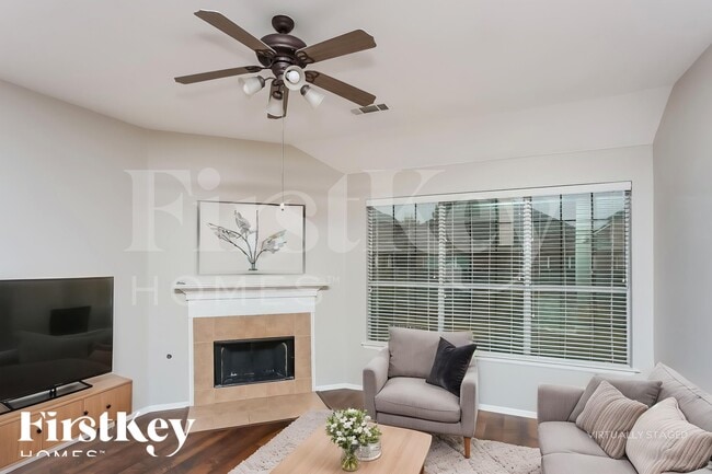 Building Photo - 2852 Maple Creek Dr