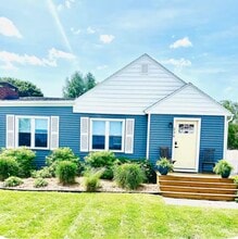 Building Photo - 236 E Carpenter Ave