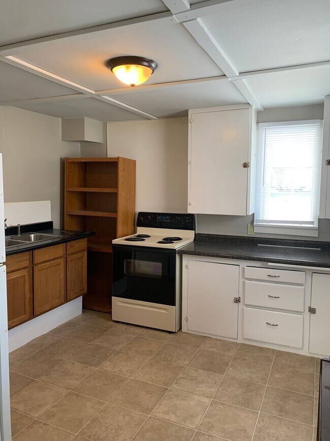 Foto del edificio - 2 BEDROOM, 1 BATHROOM SINGLE FAMILY HOME W...