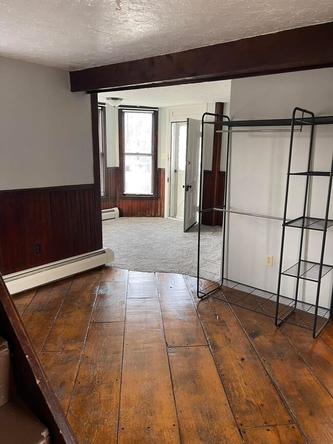 Building Photo - 156 S Broad St