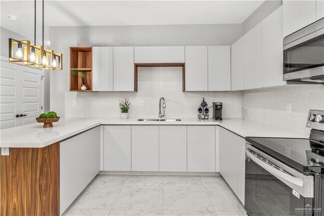 Foto del edificio - 900 hidden hills