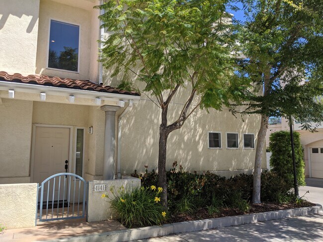Foto del edificio - 4141 Brookcrest Ct