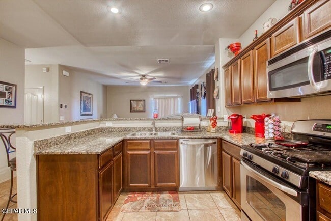 Building Photo - 14444 Jacinto Ramos Ave