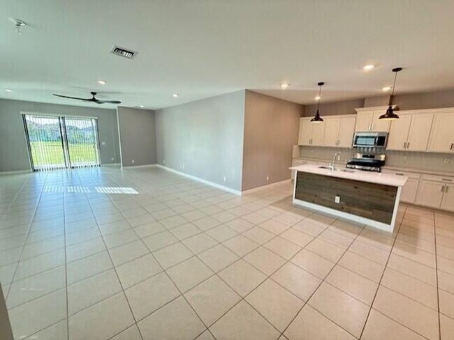 Foto del edificio - 1231 Tangled Orch Trce