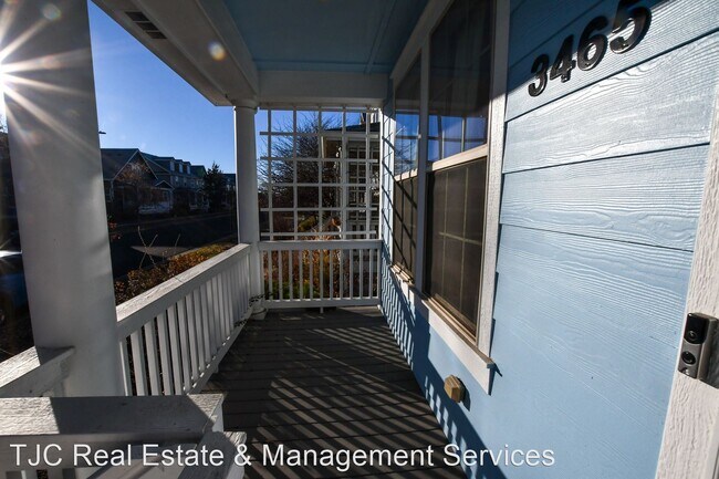 Building Photo - 4 br, 3.5 bath House - 3465 Beeler Ct