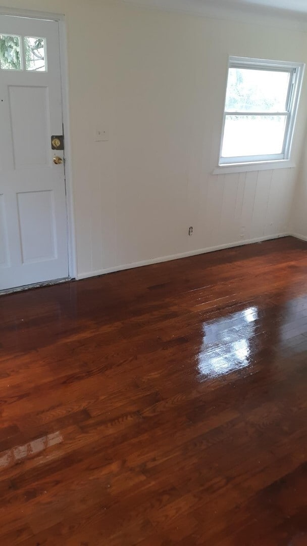 Photo - Convenient location House